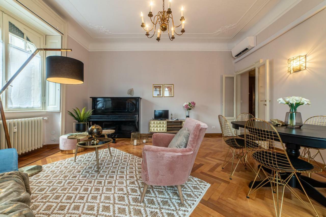 Апартаменты Joivy Sophisticated 3-Bed Flat With Desk Милан Экстерьер фото