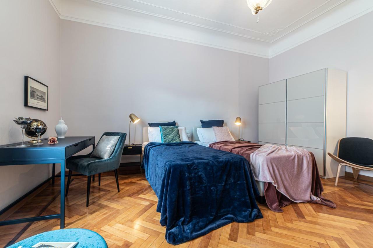 Апартаменты Joivy Sophisticated 3-Bed Flat With Desk Милан Экстерьер фото